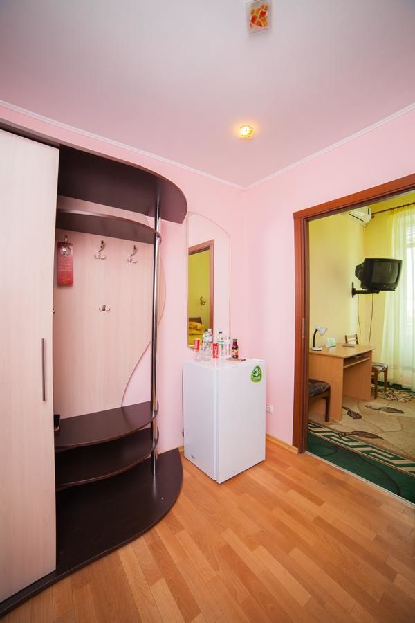 Отель Hotel Vinnytsia Sawoy Винница-28