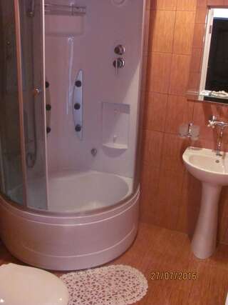 Отель Hotel Vinnytsia Sawoy Винница Стандартный двухместный номер с 2 отдельными кроватями-3