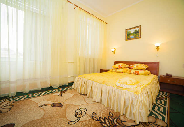 Отель Hotel Vinnytsia Sawoy Винница-26